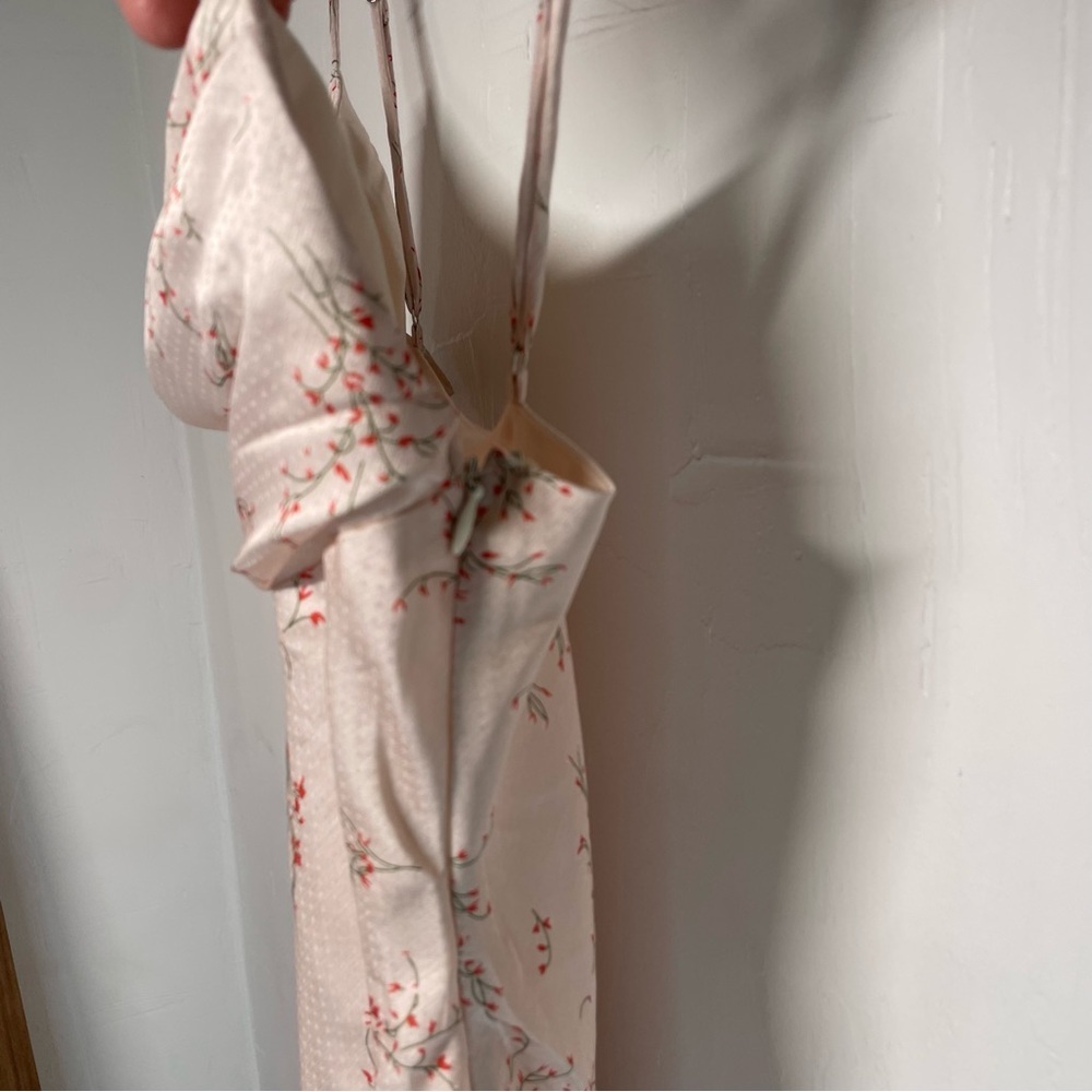 Selfie Leslie Well Versed Romantic Floral Pleated Bust Front Split Slip Dress - Picture 9 of 14